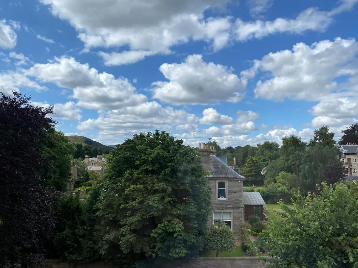 *****  Bed and Breakfast Claremont House Edimburgo Reino Unido