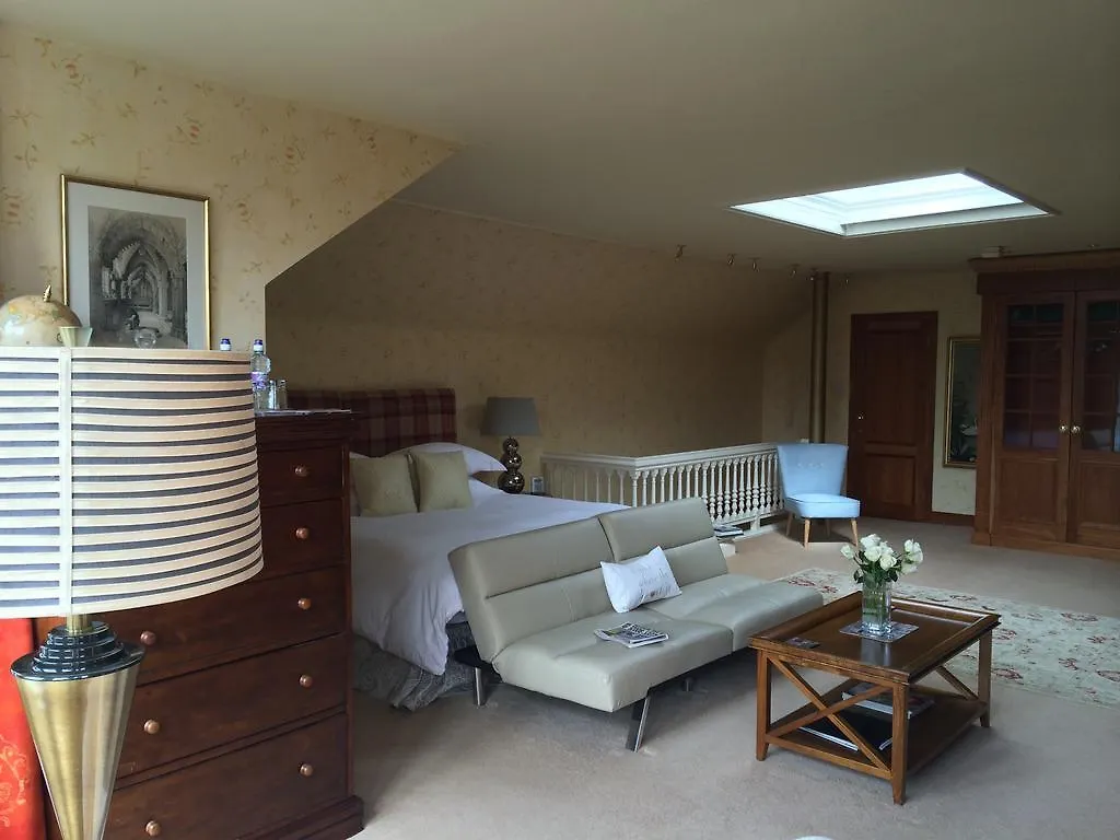 *****  Bed and Breakfast Claremont House Edimburgo Reino Unido
