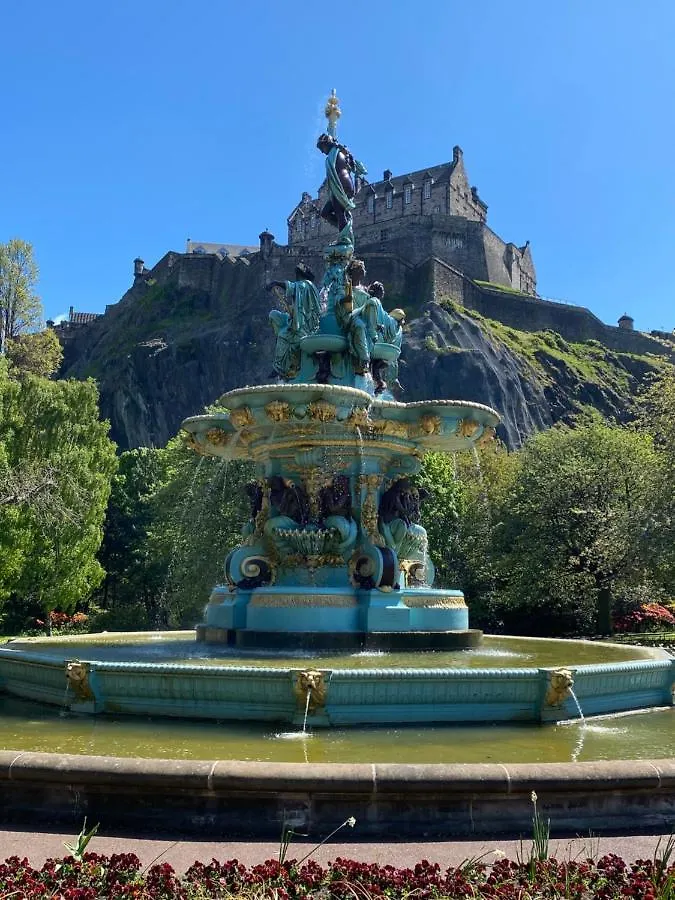 Claremont House Bed & Breakfast Edinburgh Birleşik Krallık