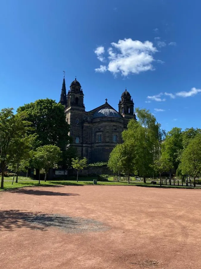 Claremont House Bed & Breakfast Edinburgh